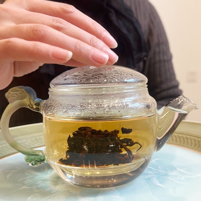 OEM naturally Wholesale Yunnan ripe Pu erh tea cakes portable bulk yunnan pu'er tea custom small package