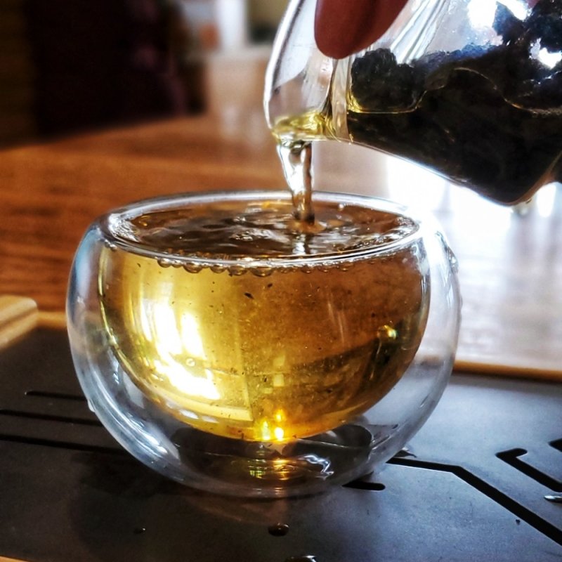 Organic Chinese Ginseng Oolong Tea Green Color with Unique Aroma Taste Bulk Supply Freshly Fermented Tea Leaves in Sachets