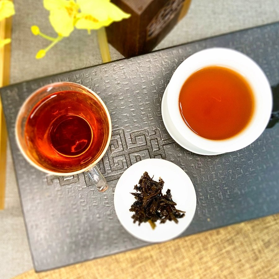 China Liubao tea high quality organic weight loss health bulk dark tea wholesale supplier