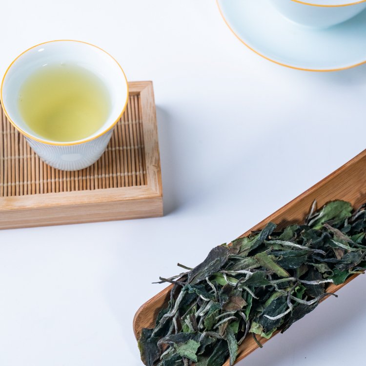 Factory Wholesale Organic Leaf White Tea Loose Handmade 3-Year Shelf Life Health Drink Box Bag New Arrival Contact Us Free