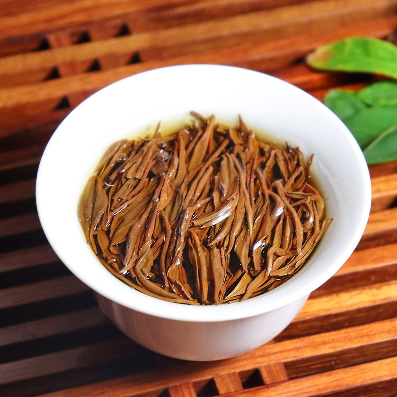 2024 Keemun Organic Slimming Tea Qihong Golden Needle Spring Tea Strong Aroma Mingqian Tea in Bulk Box Bag Packaging Wholesale