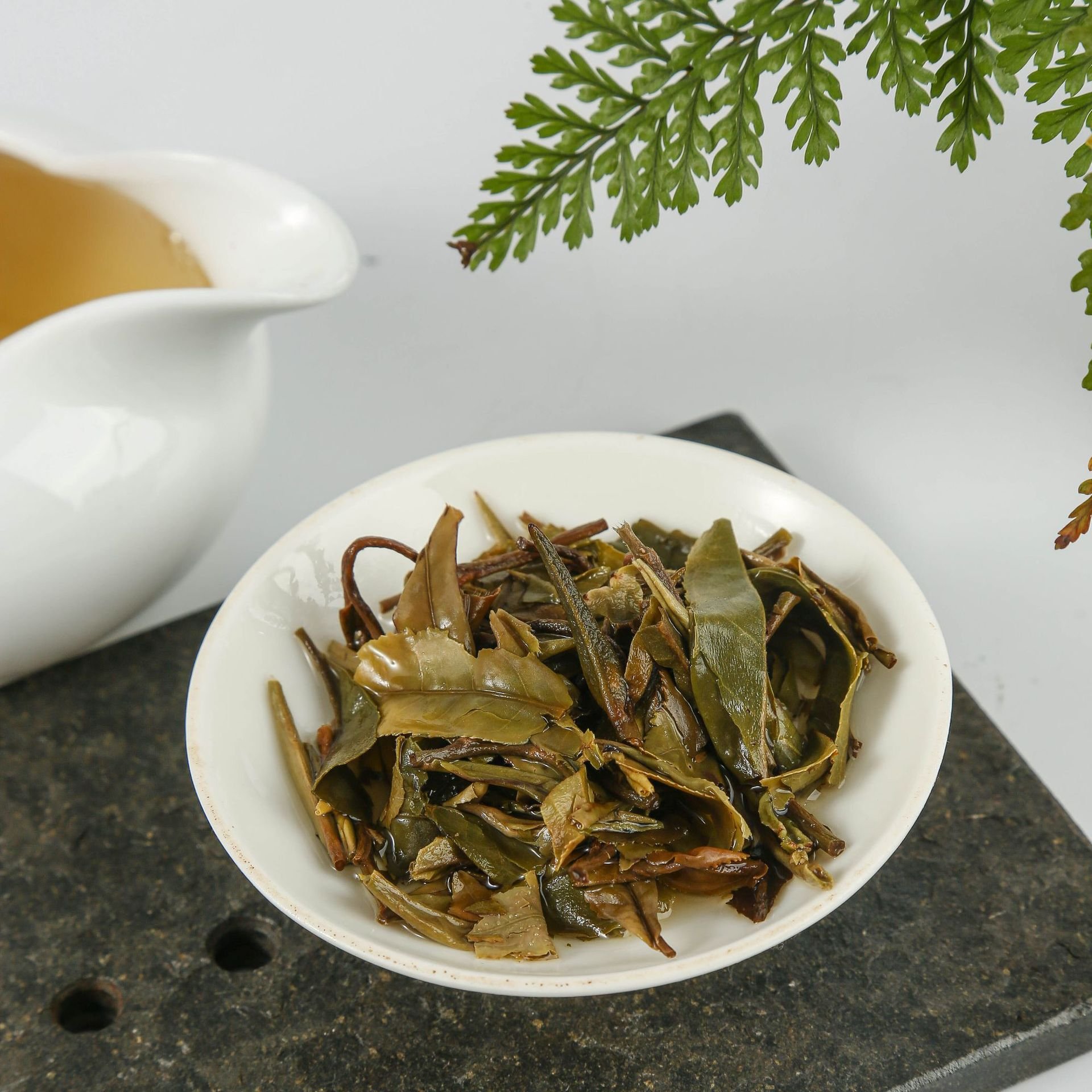 Organic White Peony Fragrant White Tea Cake 5G