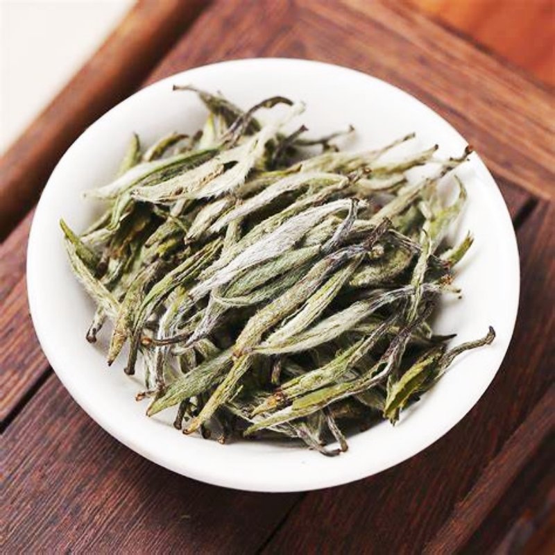 EU Standard Premium Organic White Tea Healthy Slimming Silver Needle Loose Leaf Box Bag Bottle Bulk Packaging Available