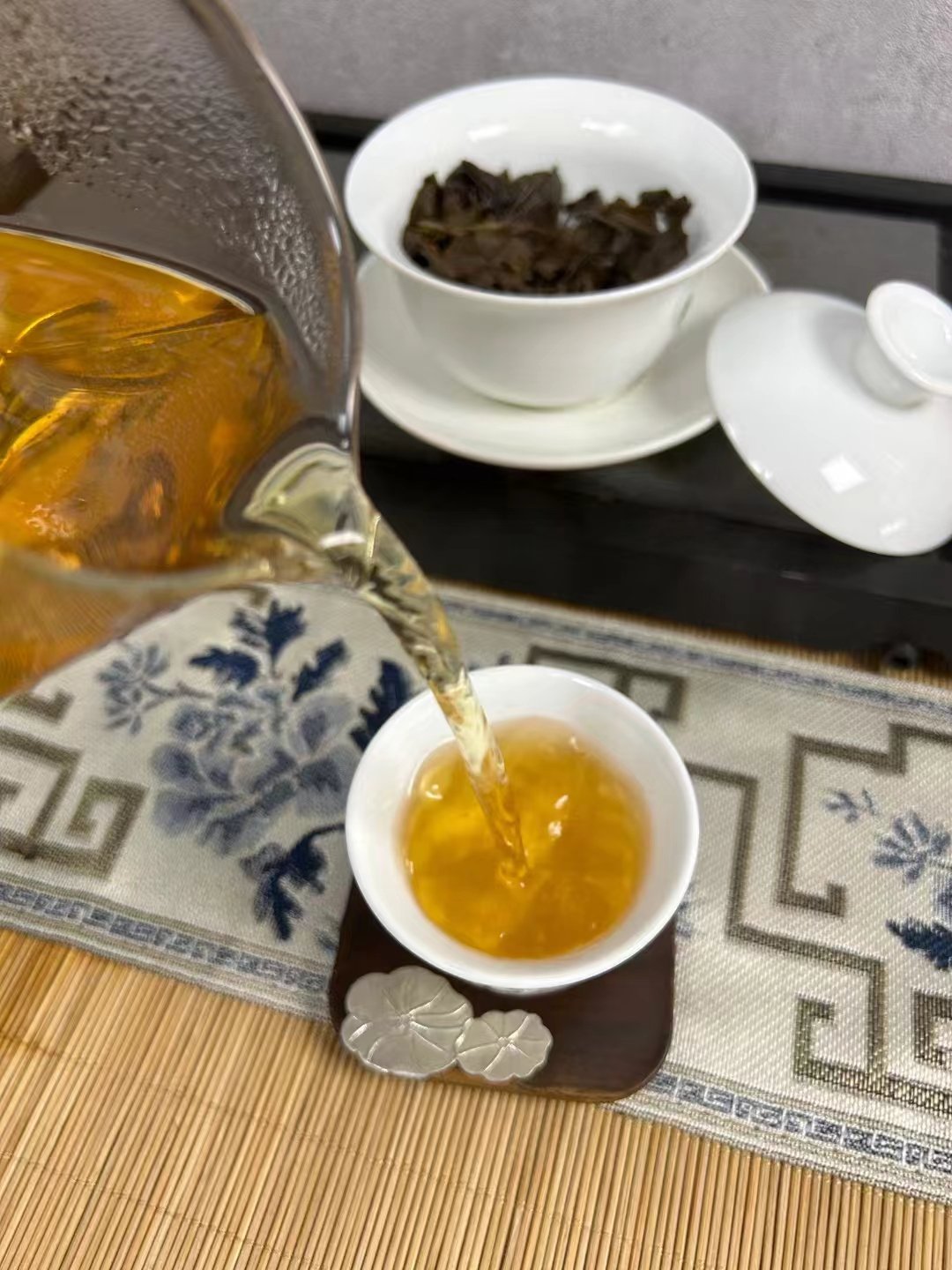 Fuding Organic Old White Tea Shoumei Leaves Natural Baicha Health Tea in Loose Tea Box/Bulk/Bag Packaging from Fujiang Province