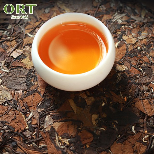 Factory Wholesale 10 Years Compressed Lao Bai Cha Aged White Tea Cake 357g Packaging Customization
