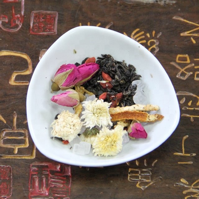 natural chrysanthemum tea is rich in aroma and refreshing