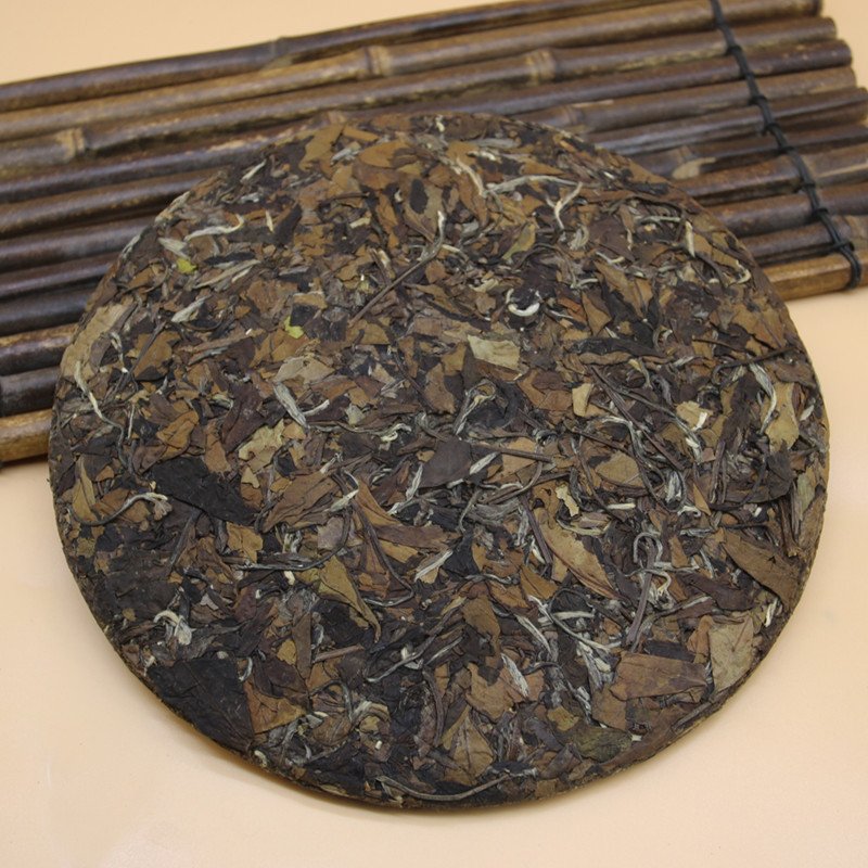 Wholesale 2017 Old Shou Mei Tight Cake Organic Chinese White Tea Fuding Slimming Tea Customized Packaging Grams