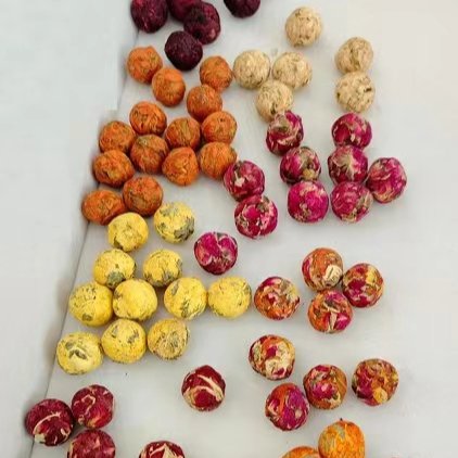 Gift packages Handmade Blooming Rose /Jasmine /chrysanthemum /Lily Assorted Flowers Ball tea for beauty