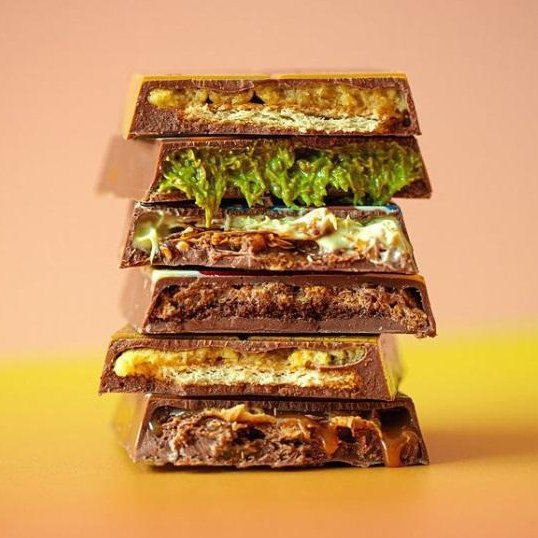 Chocolate Factory Wholesale Custom High Quality Halal Handmade Pistachio Filled Crispy Kataifi Dubai Chocolate Bar Exotic Snacks