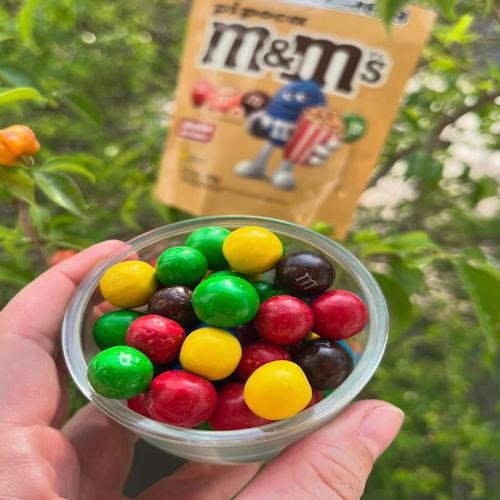 BEST SELLER M&M MILK CHOCOLATE BAR 148g VARIETY FLAVORS / WHERE TO BUY DIRECT M&M CHOCOLATE BAR HAZELNUT, PEANUT AND MORE