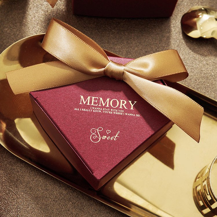 Small Heart Shaped Wedding Valentine Gift Candy Packaging Boxes Christmas Paper Boxes With Ribbon Bows For Display Chocolate