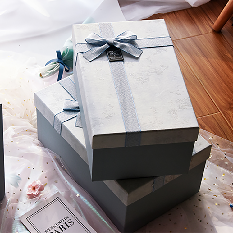 Small Heart Shaped Wedding Valentine Gift Candy Packaging Boxes Christmas Paper Boxes With Ribbon Bows For Display Chocolate