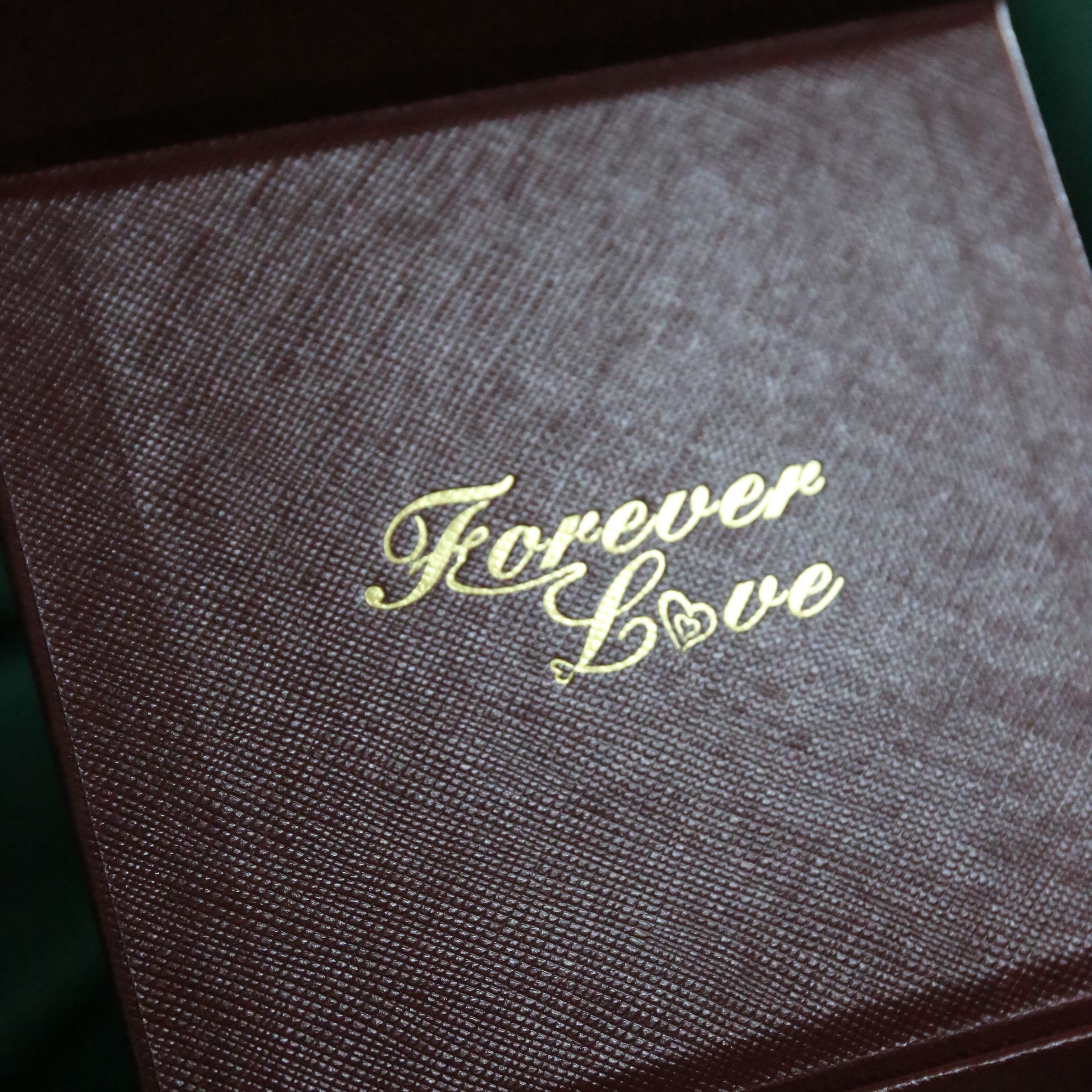 OEM custom art paper environmental protection recyclable cake custom logo carton customized chocolate paper box packaging