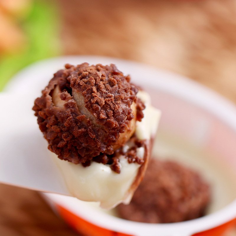 Hot sale Kindere Joy Egg New Date Milk Chocolate Children Casual Candy Snacks