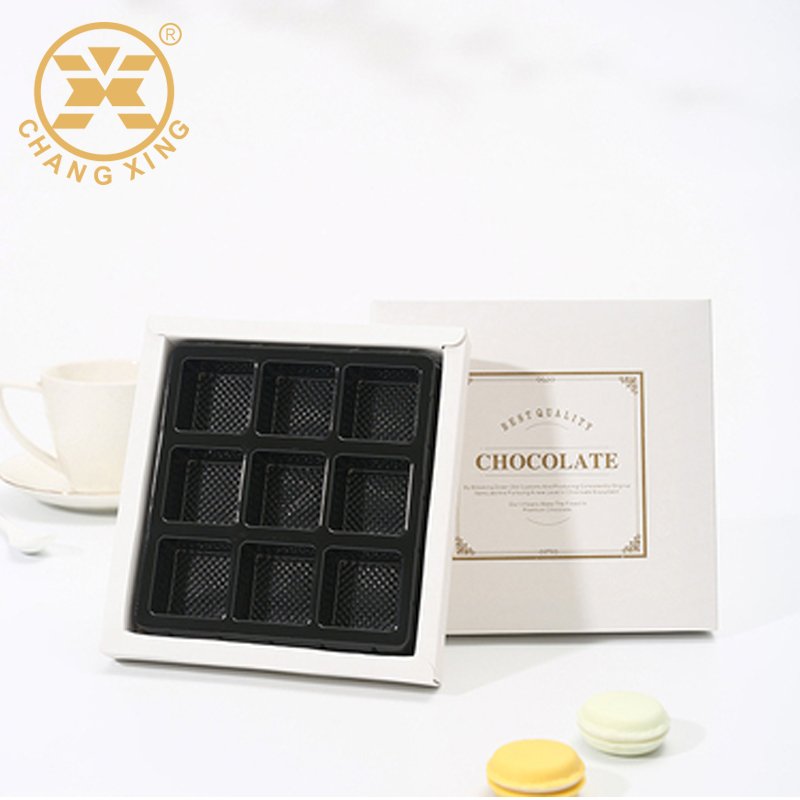 Wholesale Square Christmas Chocolate Paper Box Truffle Dark Chocolate Strawberry Packaging Box With Insert Caixas Para Trufas