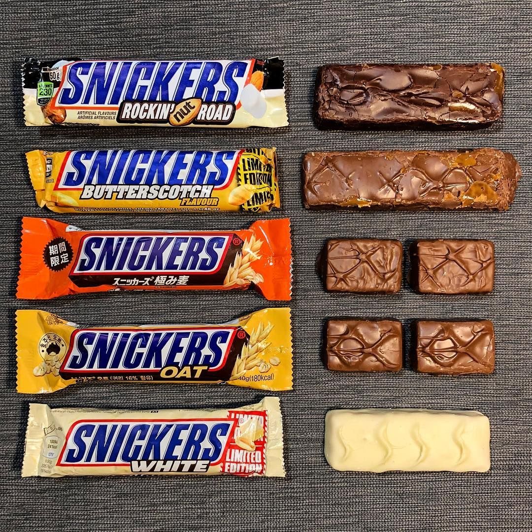 Delicious SnickersBar: Satisfy Your Sweet Cravings!