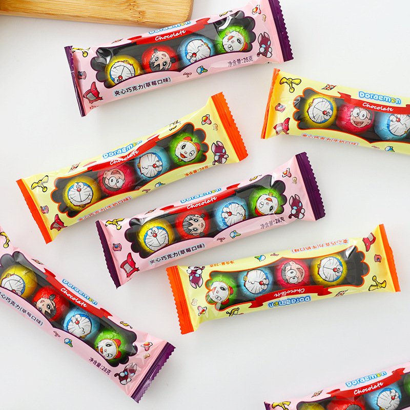 28g 4 children's snacks cartoon packaging spherical pure cocoa strawberry milk flavored sandwich chocolate chocolates wholesale