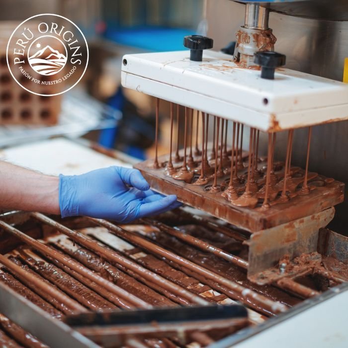 Excellent Quality 65% 70% Wholesale Cacao Cocoa Coins Organic Dark Chocolate Wafers With Sugar Cane From Peru