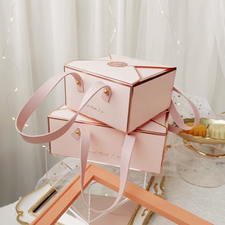 New Fashion Wholesale Custom Multicolor Chocolate Candy Sweet Packaging Gift Boxes With Handle Wedding Candy Gift Box