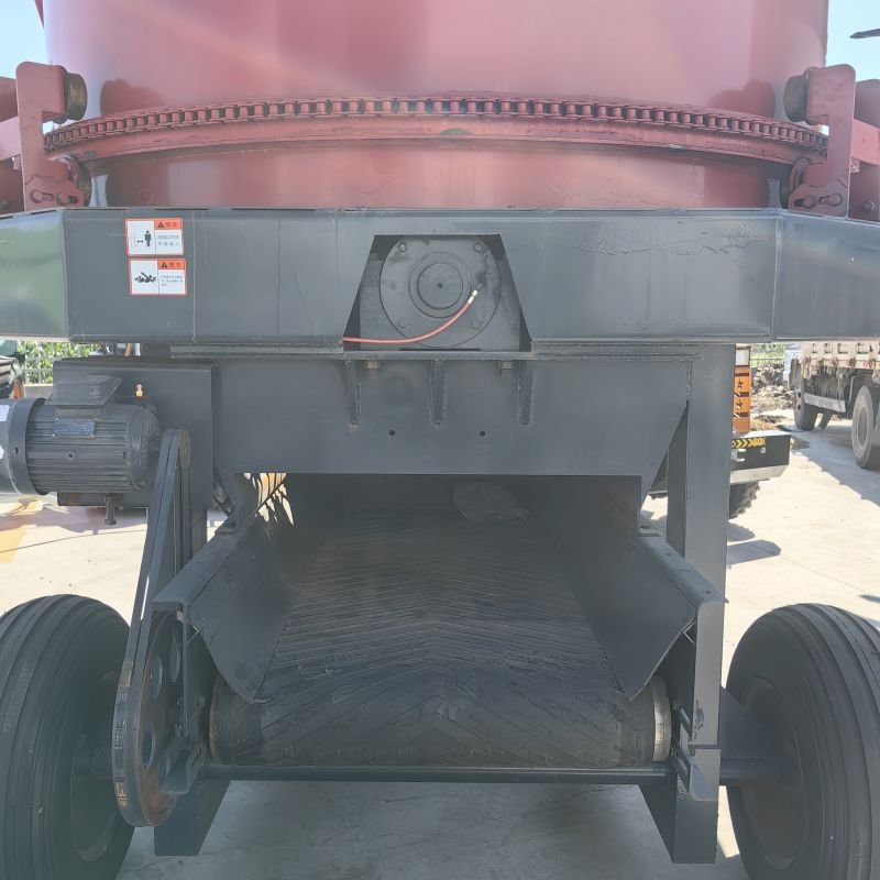 High Animal Feed Corn Stalk Forage Chopper Machine Factory Price Circular Feed Processing Gearbox Bearing Pasture Use