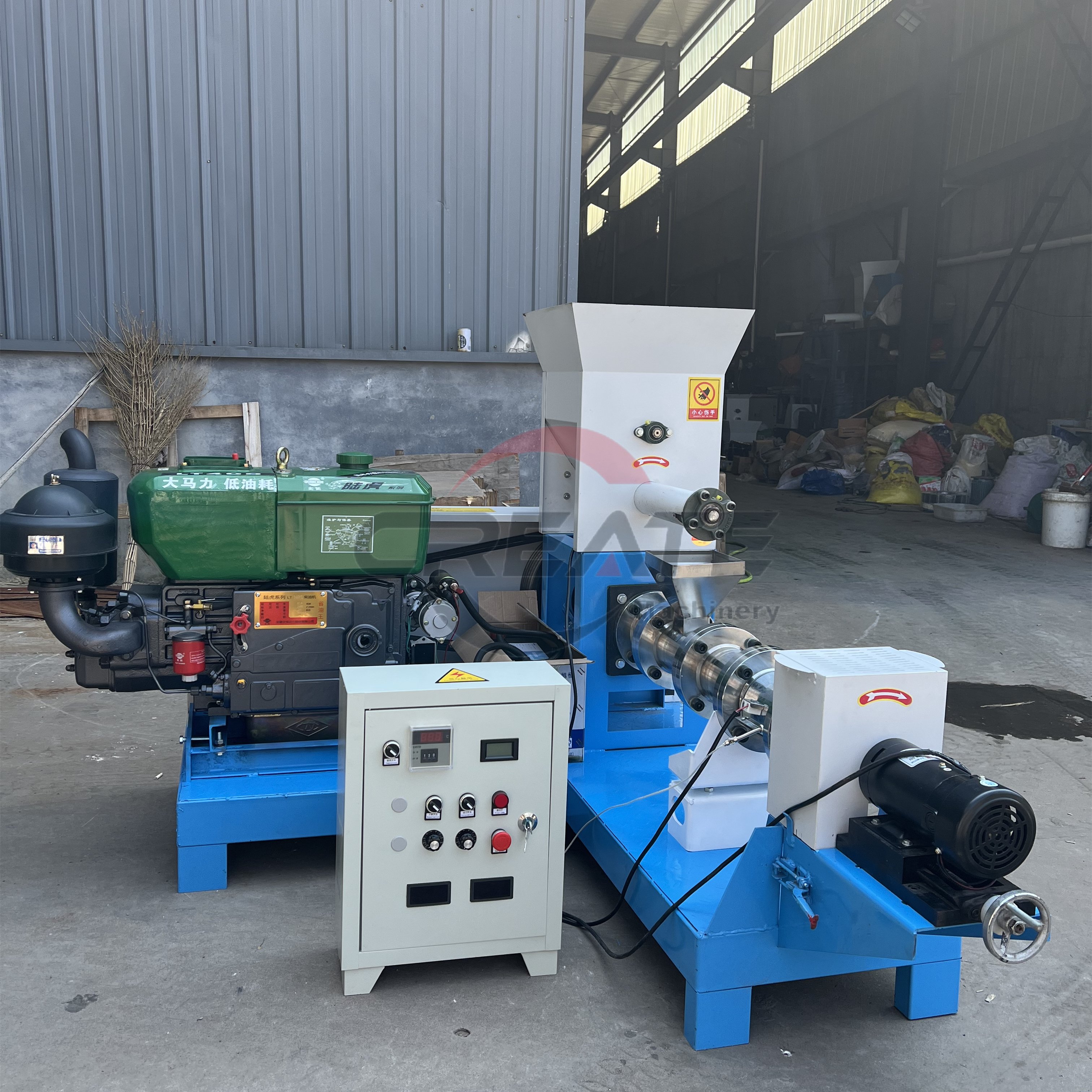 Diesel Engine Competitive household floating fish feed extruder floated food machine for animal feed