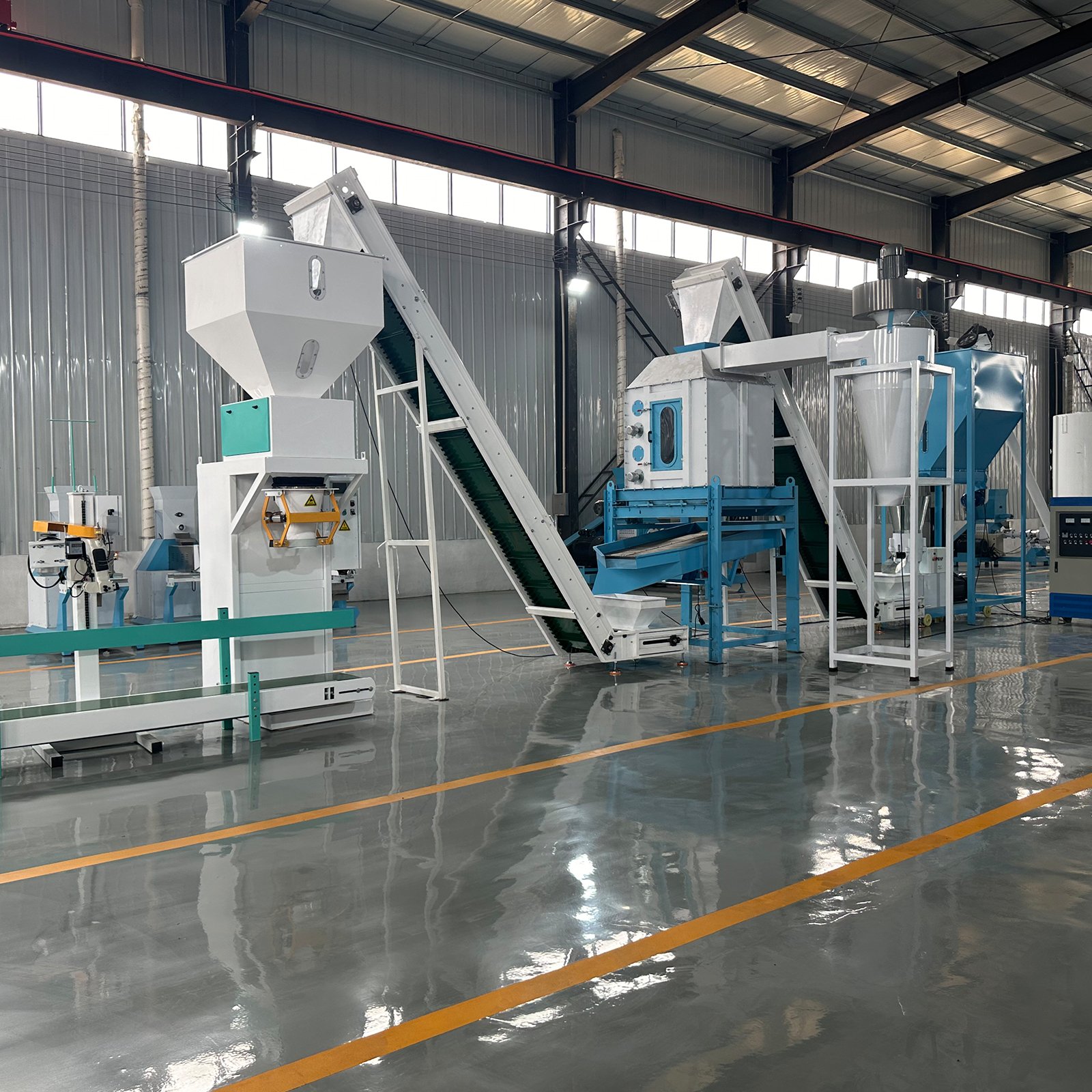Poultry Animal Cattle Chicken Duck Goose Feed Pellet Making Machine Feed Processing Machinery For Manufacturing Plant