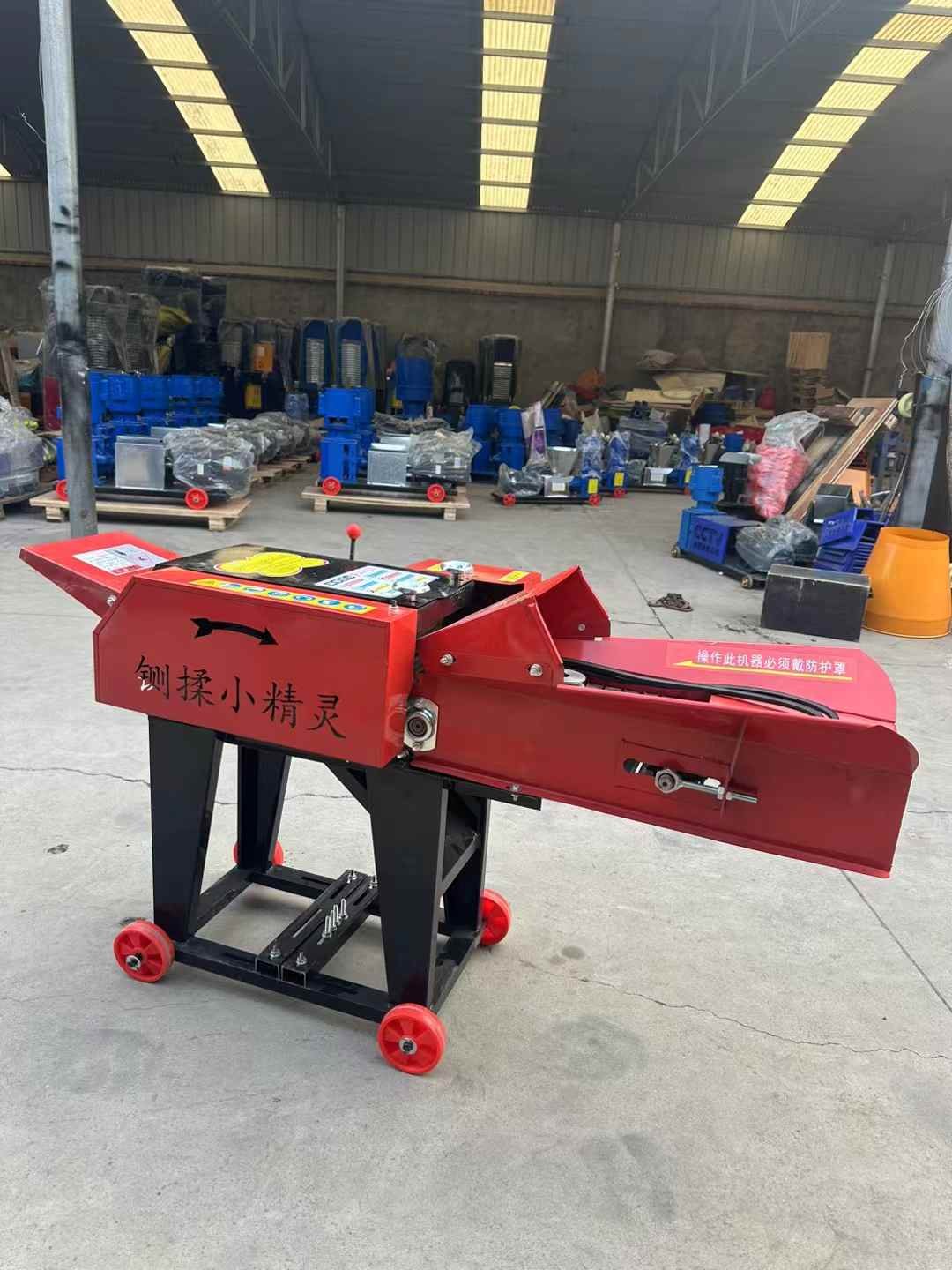 Electric cattle hay cutting crusher machine animal feed chaff cutter chopping machine with hammer Cow Feed Grass