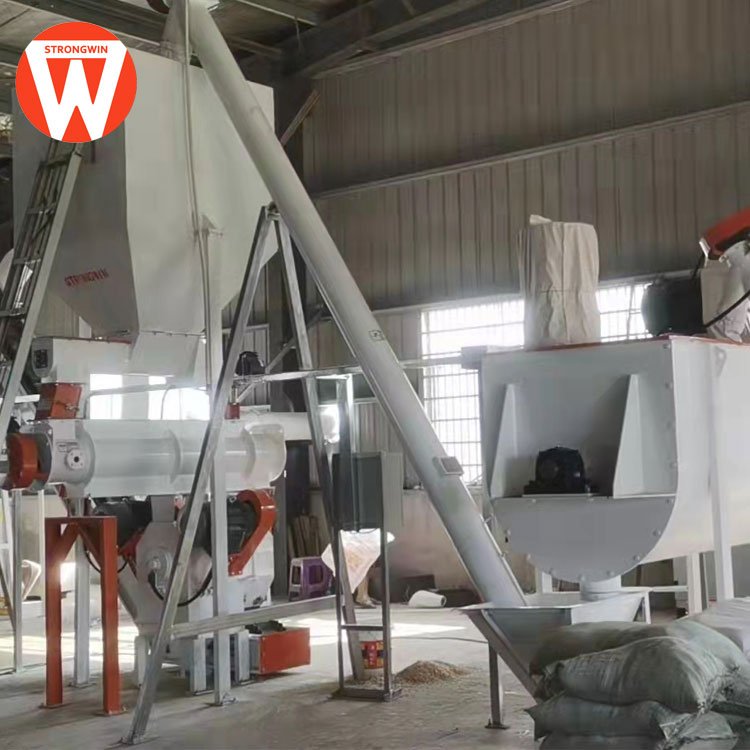 Henan Strongwin automatic 1 ton 2 ton complete animal feed pellet production line plant to found feed making factory