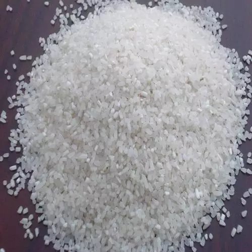 Hot sale factory price 100% Broken whole kernels white rice for animal feed in good price from indian Supplier