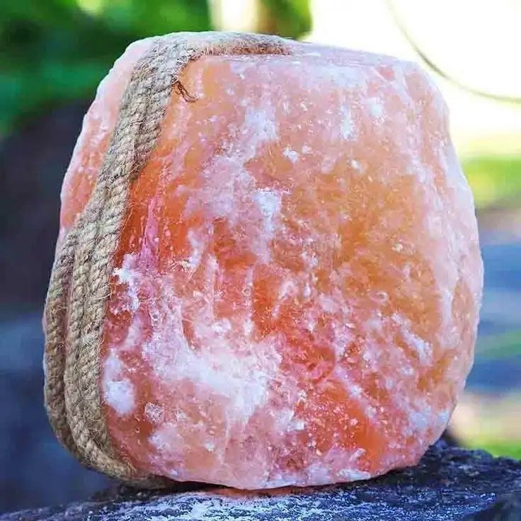 High Quality Himalayan Pink Lick Salt For Animal Feed With Rope In Natural Shape Bulk Quantity. OEM / ODM Services