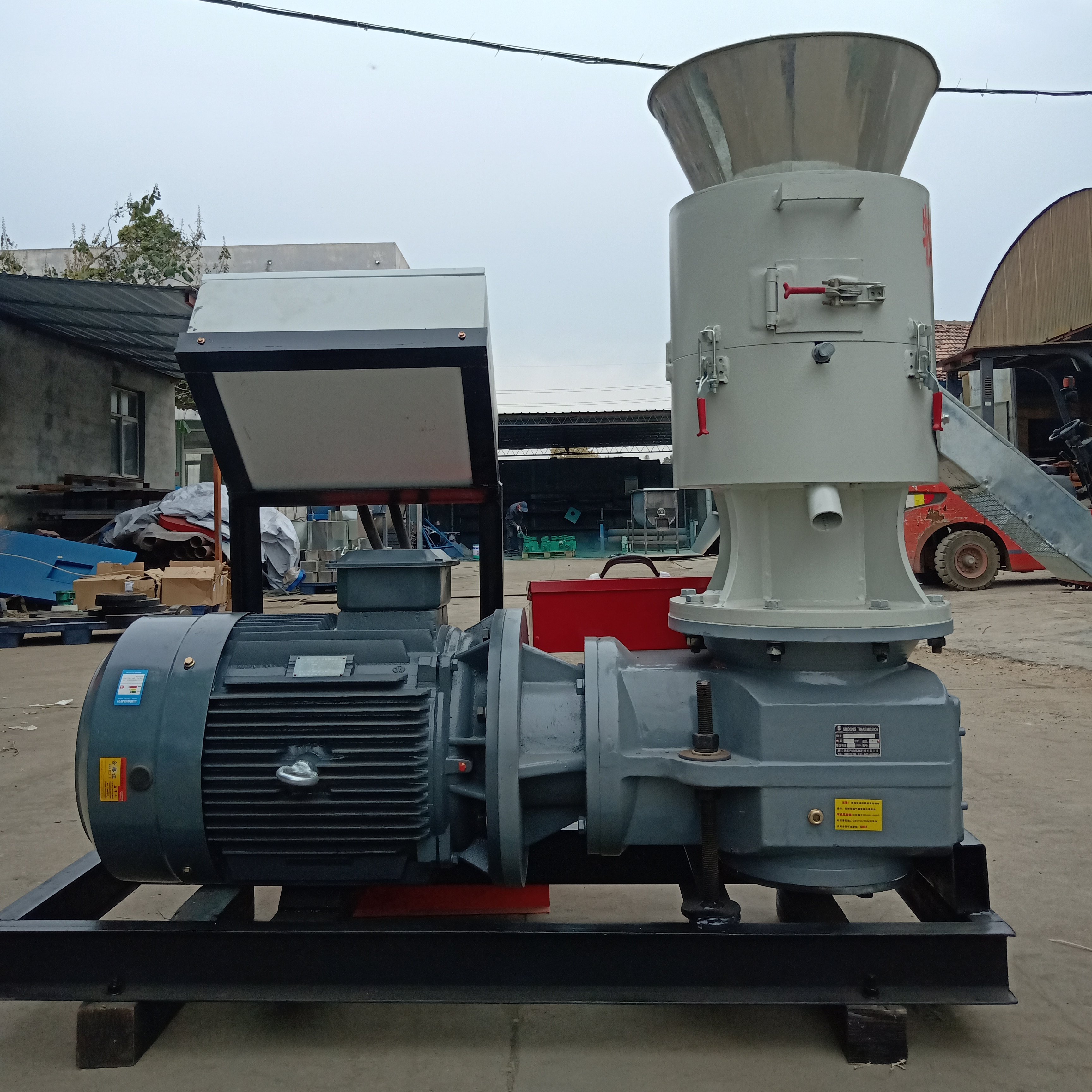 Cheap small animal feed floating fish feed pellet feed processing machines manufacturing machine for sale