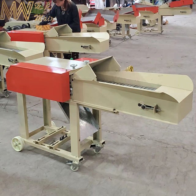 Mini Diesel and Gasoline Engine Straw Chopper - Efficient Animal Feed and Silage Cutter