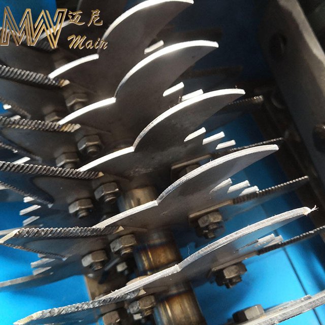 Mini Diesel and Gasoline Engine Straw Chopper - Efficient Animal Feed and Silage Cutter