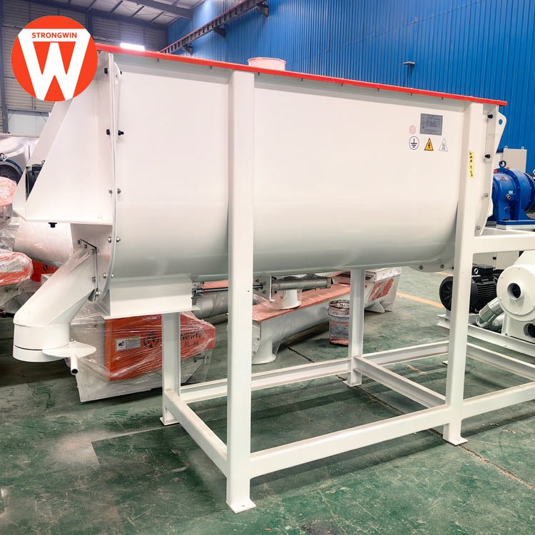 Best selling animal feed machine 1000kg/p poultry feed mixing machine for animal feed