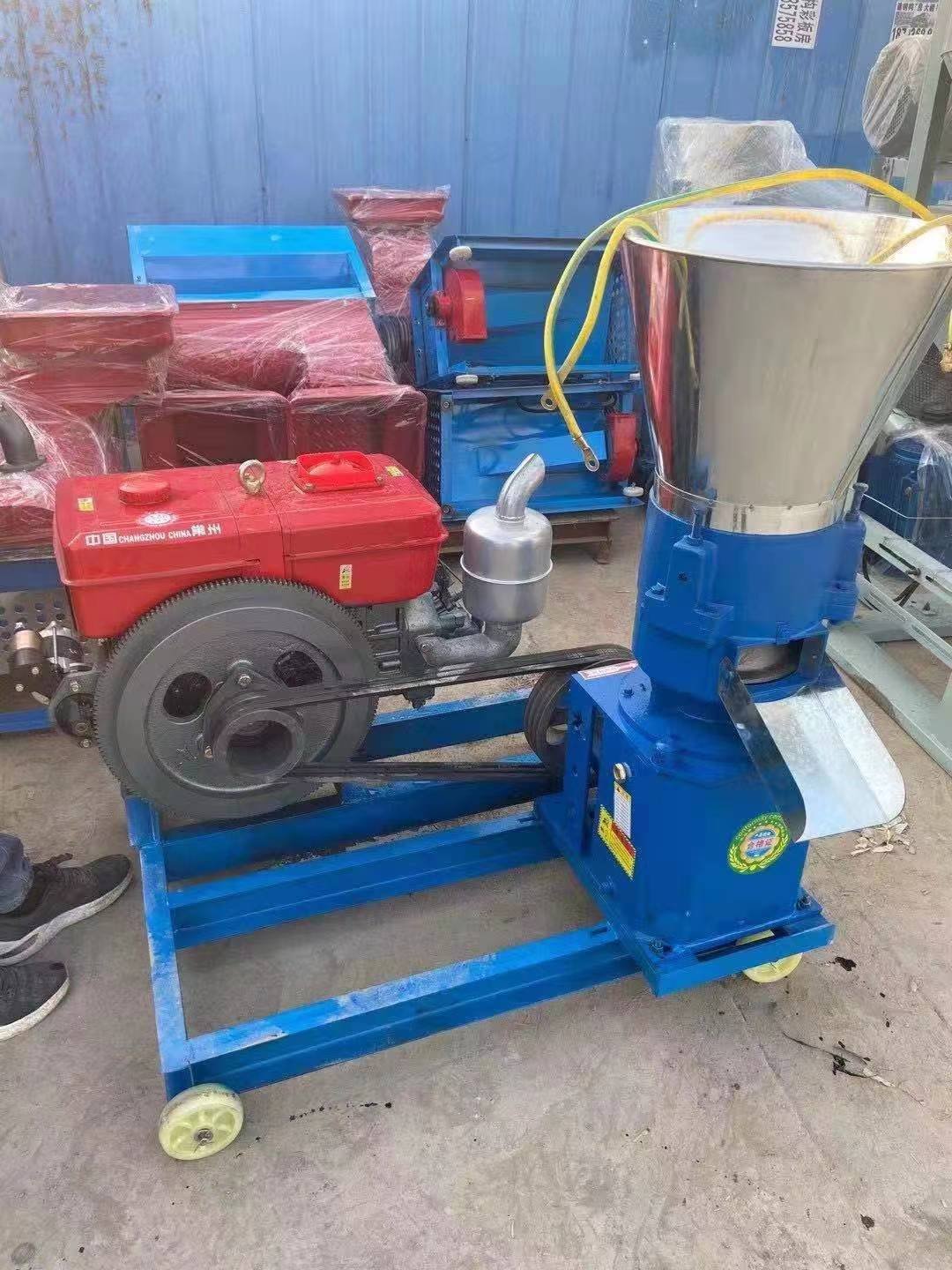 Agricultural electrical motor diesel engine animal feed pellet machine mobile pellet making machine for livestock feed