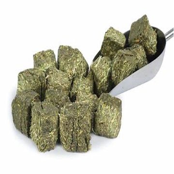 Super Premium Dried Alfalfa Hay Pellets/Bales Feed Grade Animal Feed for Fish Pets Dogs Pigs Cattle Sheep Horses on Sale