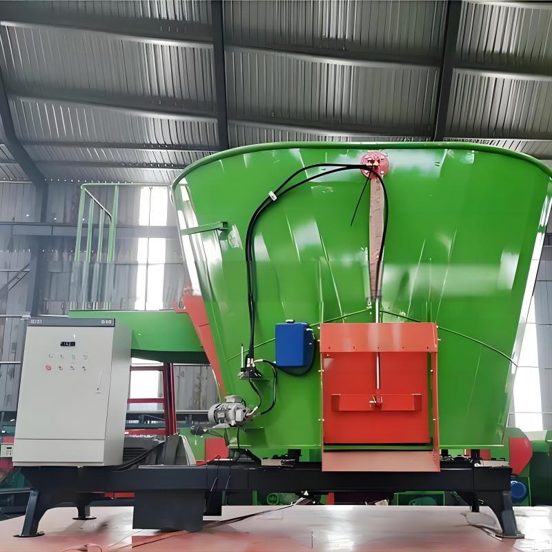 For agricultural and pastoral use animal feed grinder and mixer tmr poultry vertical cow feed machine mixer