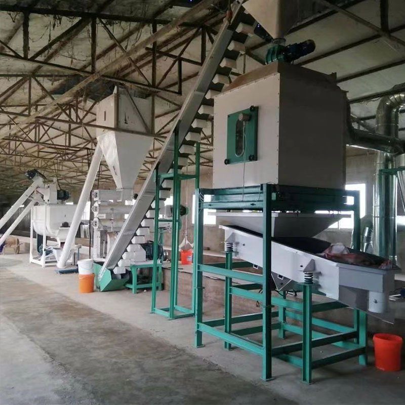 1-2 Tons Per Hour complete poultry animal feed pellet machine/Cattle, chicken, pig feed production line price