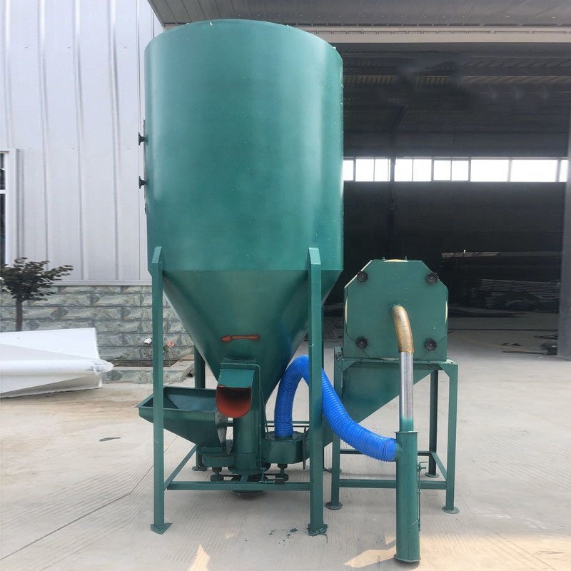 Vertical animal feed mixing machine chicken feed grinder and mixer