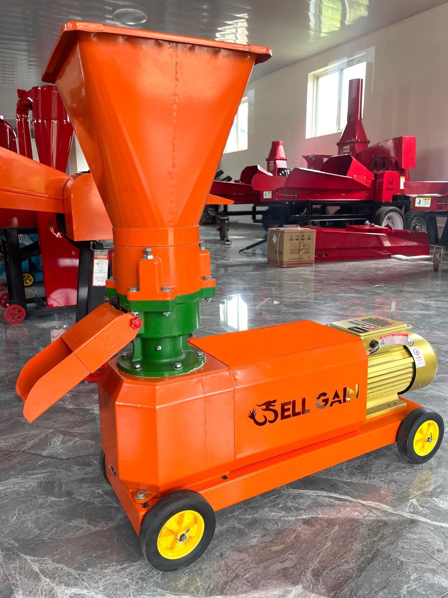 Animal food mixer poultry feed pellet machine wood pellet mill making machine.and chicken feed pellet machine 200 kg/h