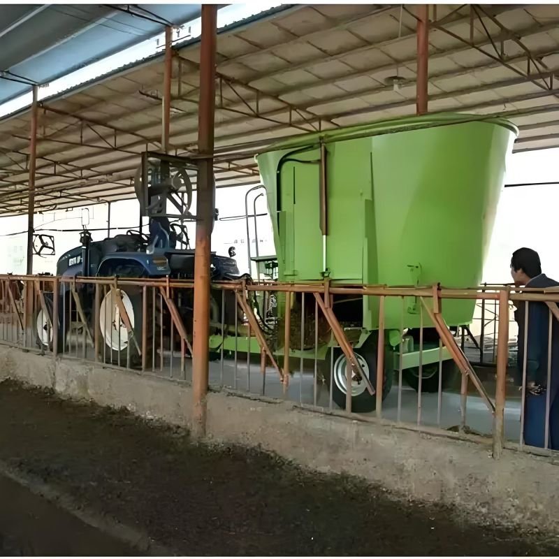Best sell vertical farm grain vegetable cow cattle animal feed mill mixer machine TMR