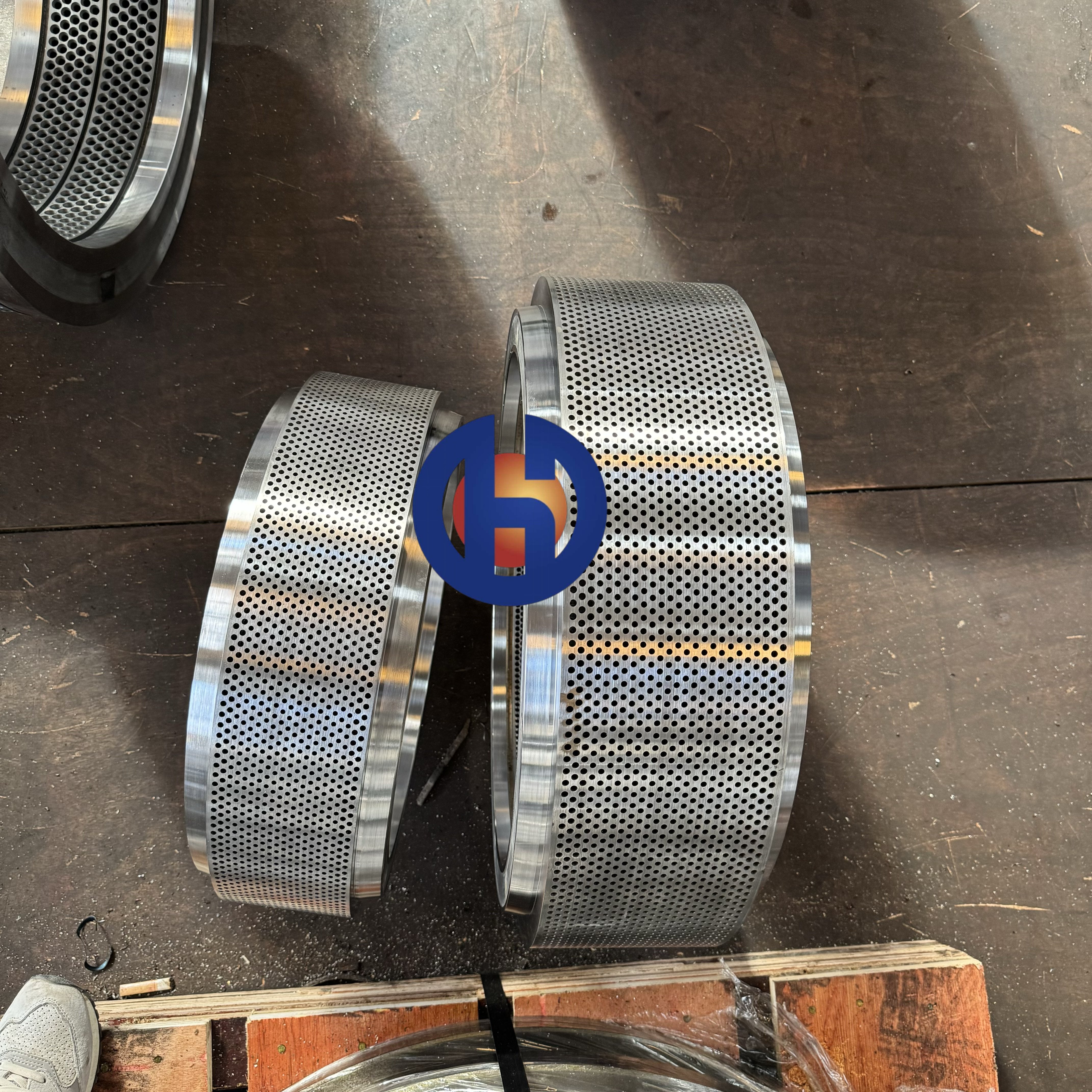 animal feed and aquatic feed pellet machine exported to Vietnam pellet Ring die