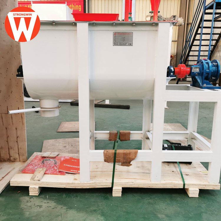 Mini type animal feed pellet mixing machine