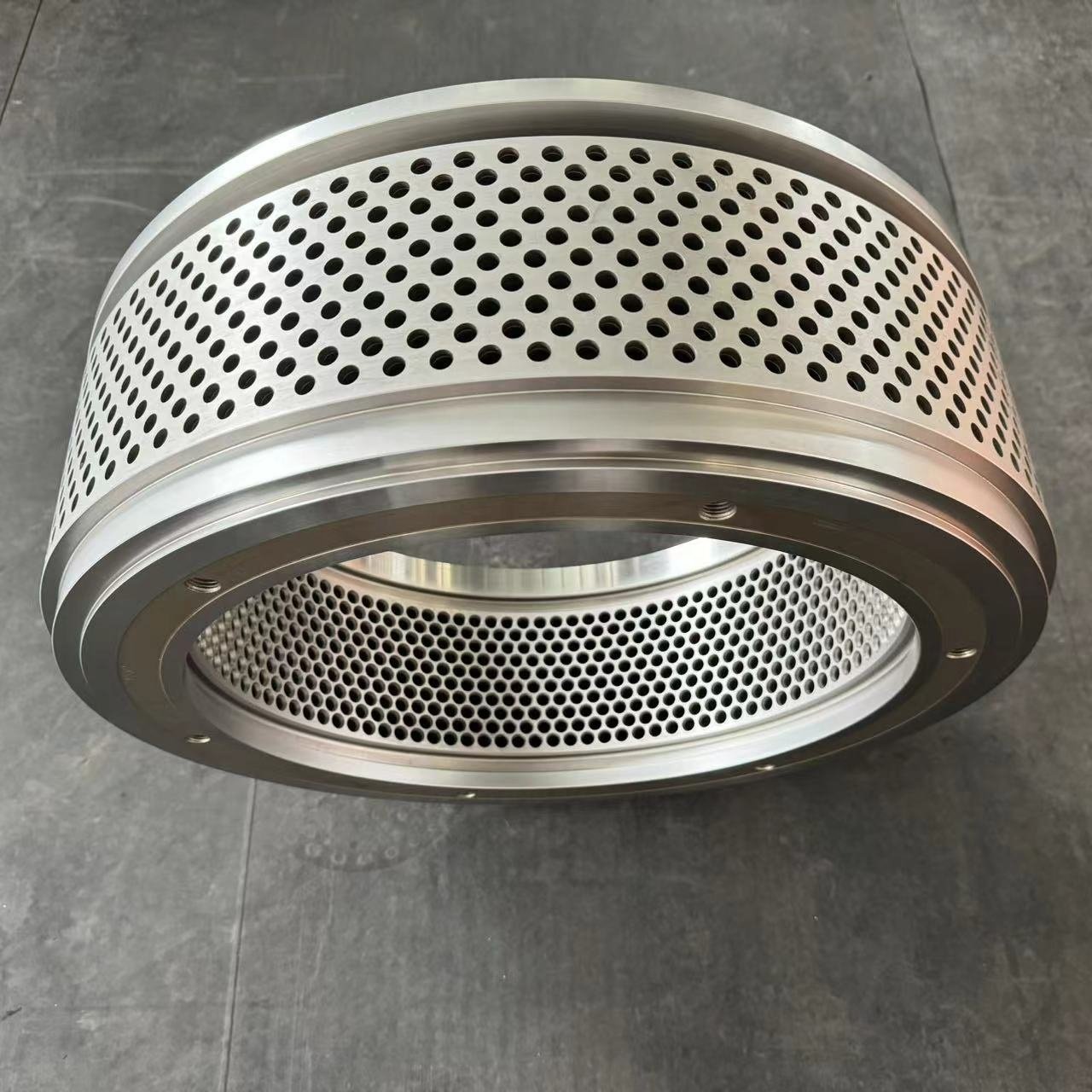 Exceptional quality KMPM-450 nice price factory direct+86 19856302985 for animal feed pellet machine ringdie Matrix disc HKJ 450