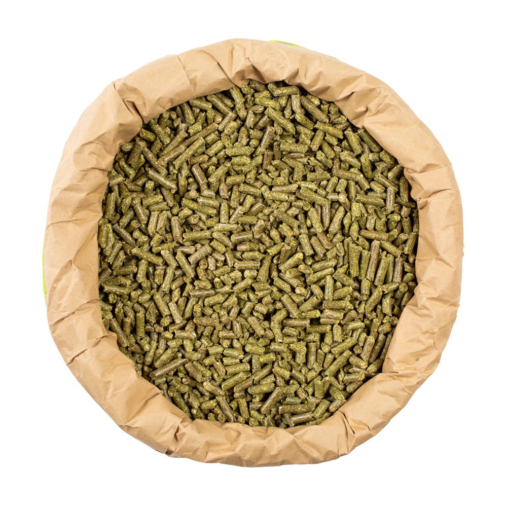 Natural Cattle feed Alfalfa Pellets Animal Feed for sale High nutritional value