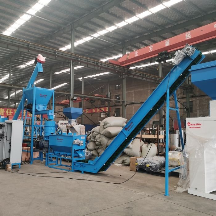 1-2 ton/h Feed Pellet Mill CE Certificated Small Poultry Animal Cattle Chicken Feed Pellet Making Machine price for sale