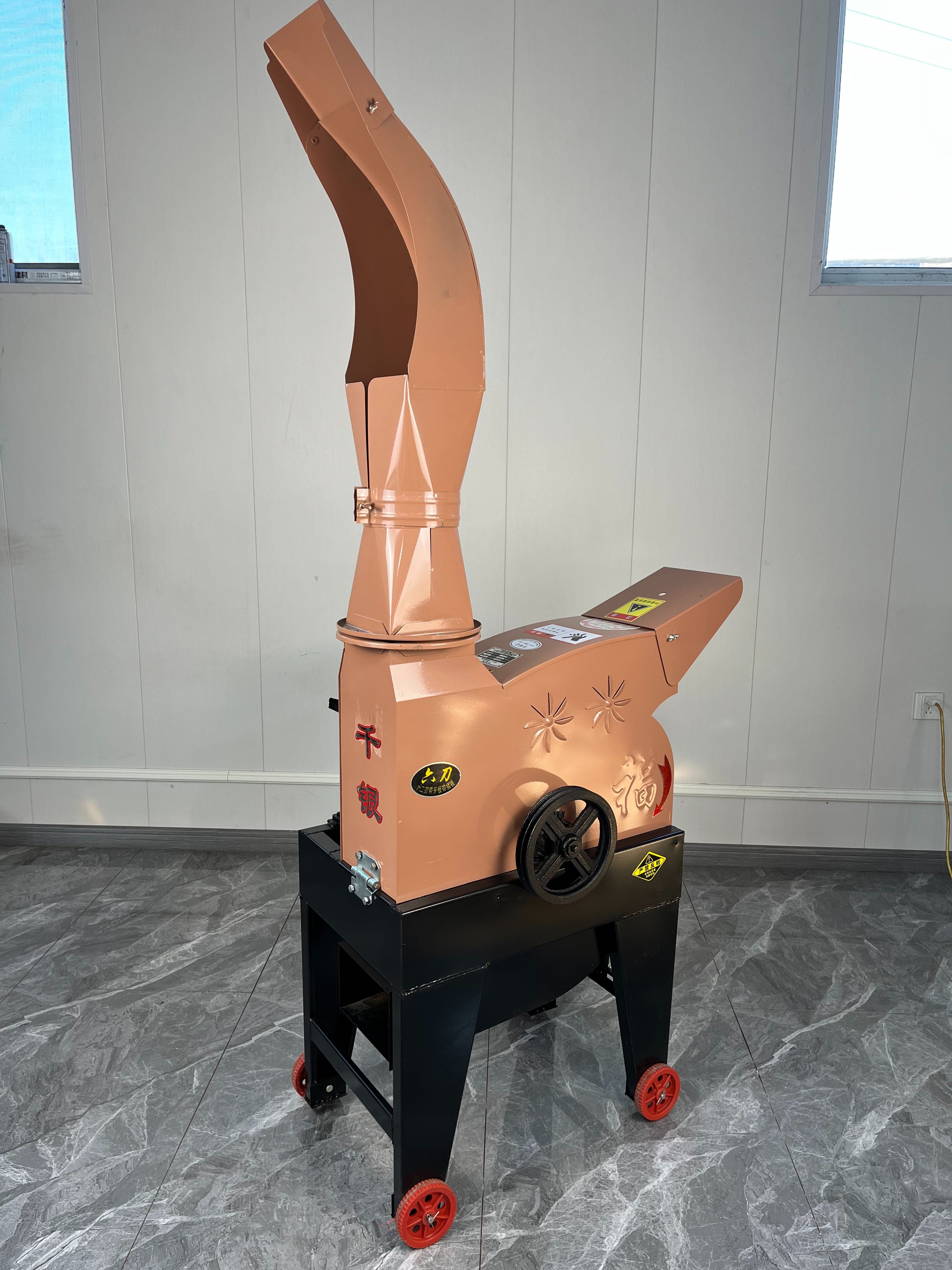 Cattle forage silage hay stalk grass chopper crusher machine for livestock chaff cutter machine animal feed farm 1.8 ton/h