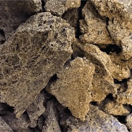 Wheat-Based Feed Grade Sunflower Seed Meal Dried Powder Form Fish Animals Pigs Horses Farm Use Also Dog Sheep Corn Hay Bags