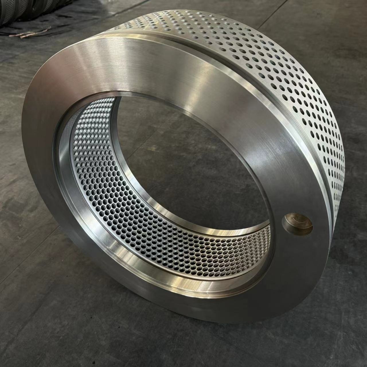 Exceptional quality KMPM-400 nice price factory direct+86 19856302985 for animal feed pellet machine ringdie Matrix disc HKJ 400