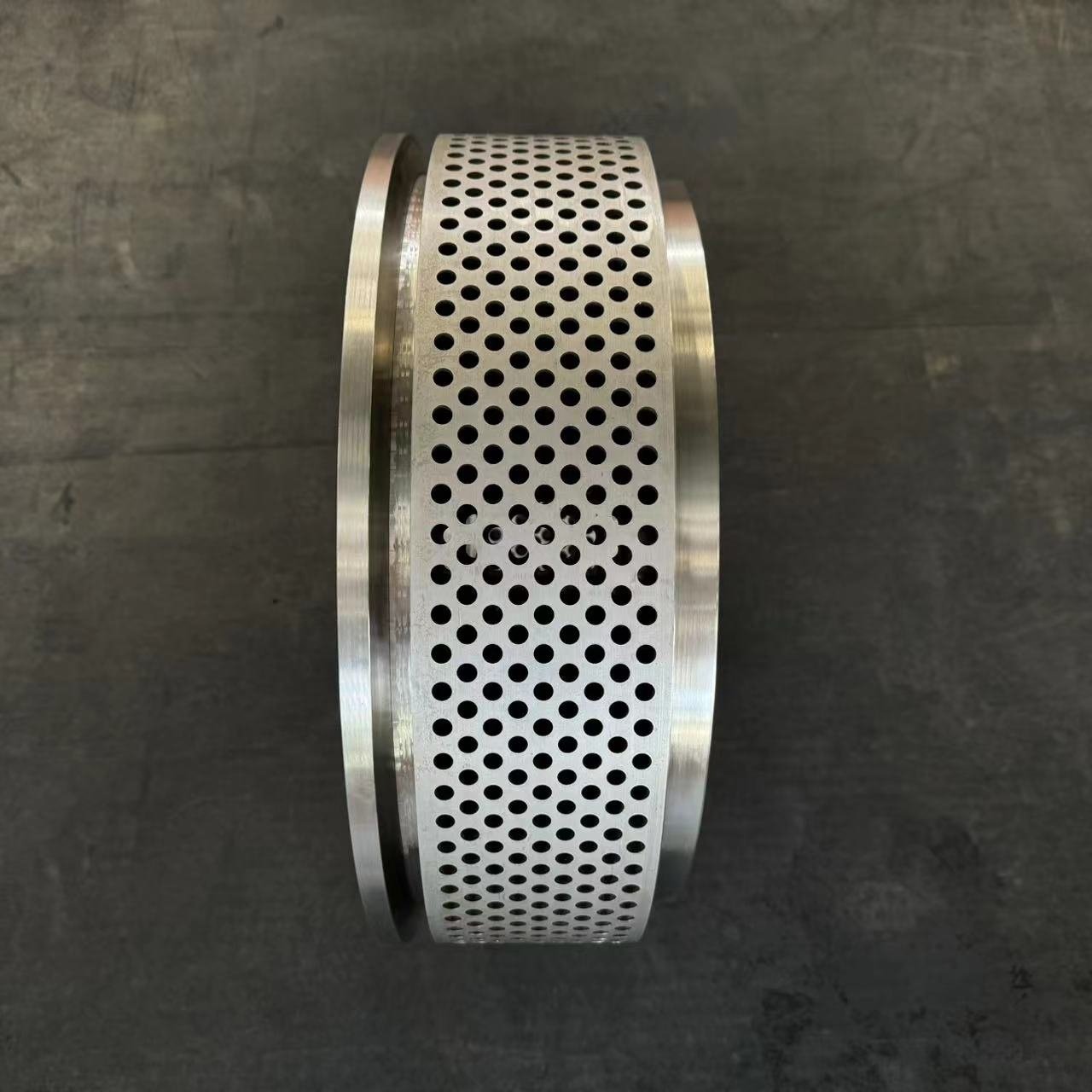 Exceptional quality KMPM-400 nice price factory direct+86 19856302985 for animal feed pellet machine ringdie Matrix disc HKJ 400